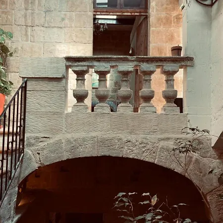 A Sizeable Knights-era House Of Character Vakantiehuis Cospicua